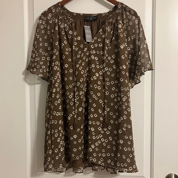 Lane Bryant Tops - Lane Bryant Swing Flutter-Sleeve Popover Blouse Brown Sz 26-28 *NWT*